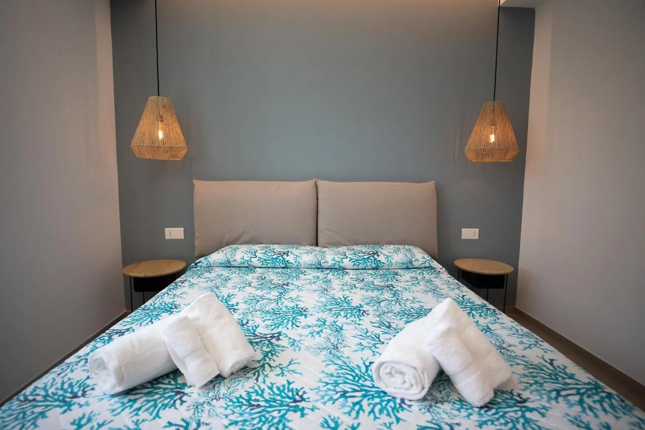 Molo Brin Rooms & Suites Olbia 0*,
